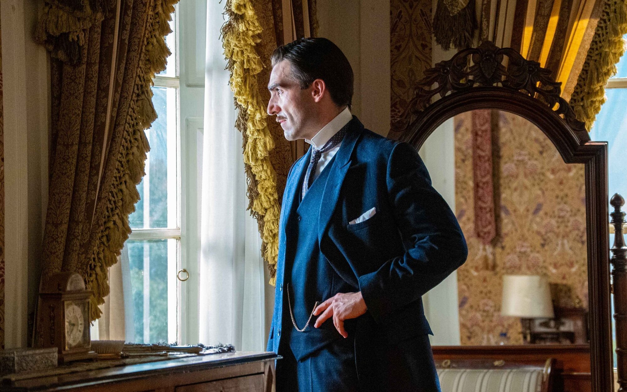 'La promesa' desconcertará a Manuel y Lorenzo intentará drogar a Eugenia mientras Leocadia la entretiene