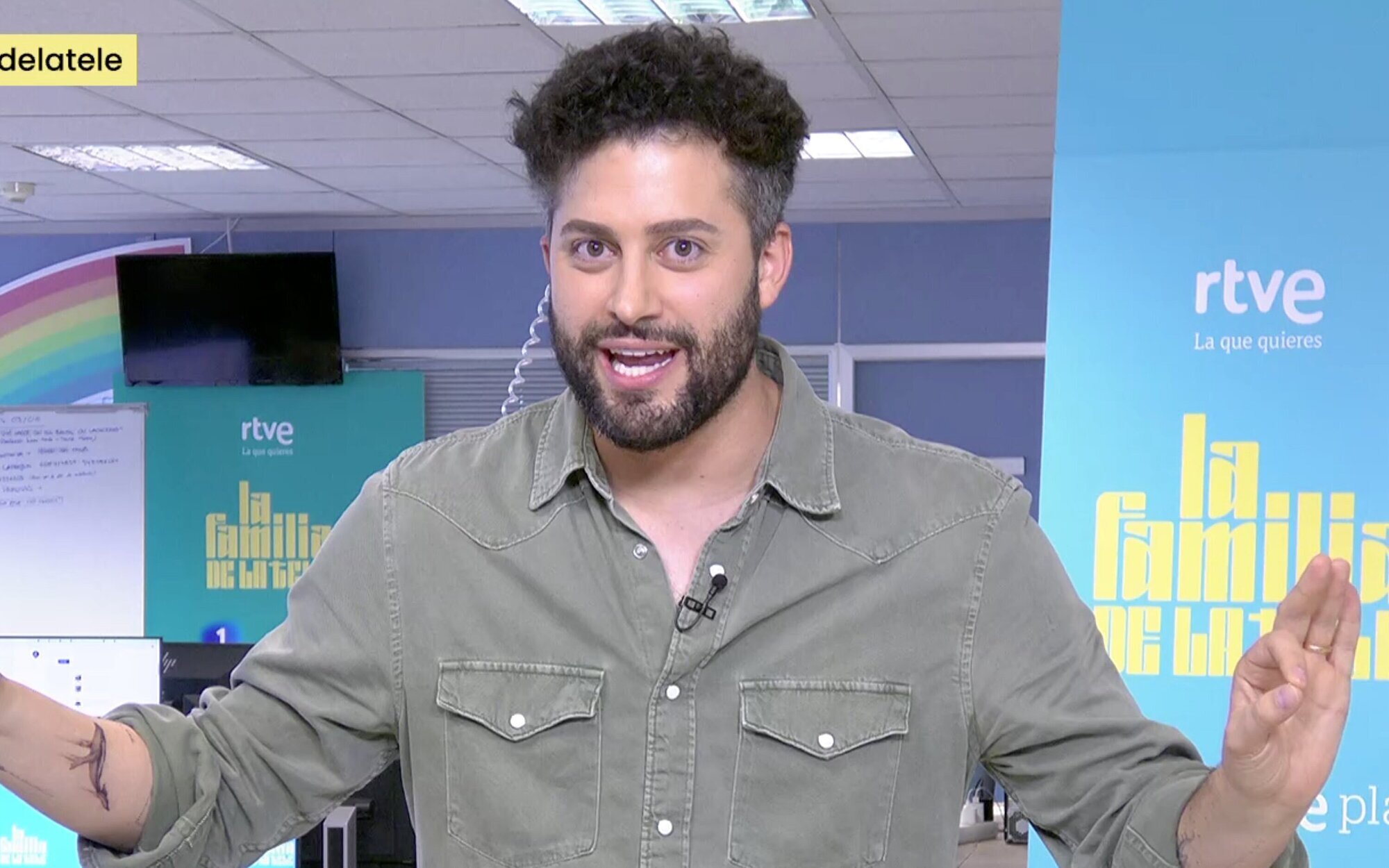 'La familia de la tele' revienta la exclusiva de 'Tardear' sobre Aitana y Plex
