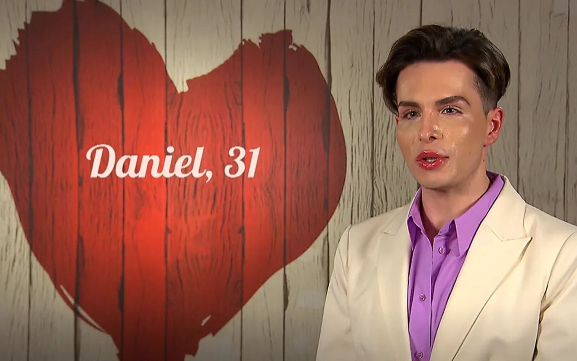 Vuelve el soltero que se define como una mezcla de Paris Hilton y Carmen Lomana a 'First Dates'