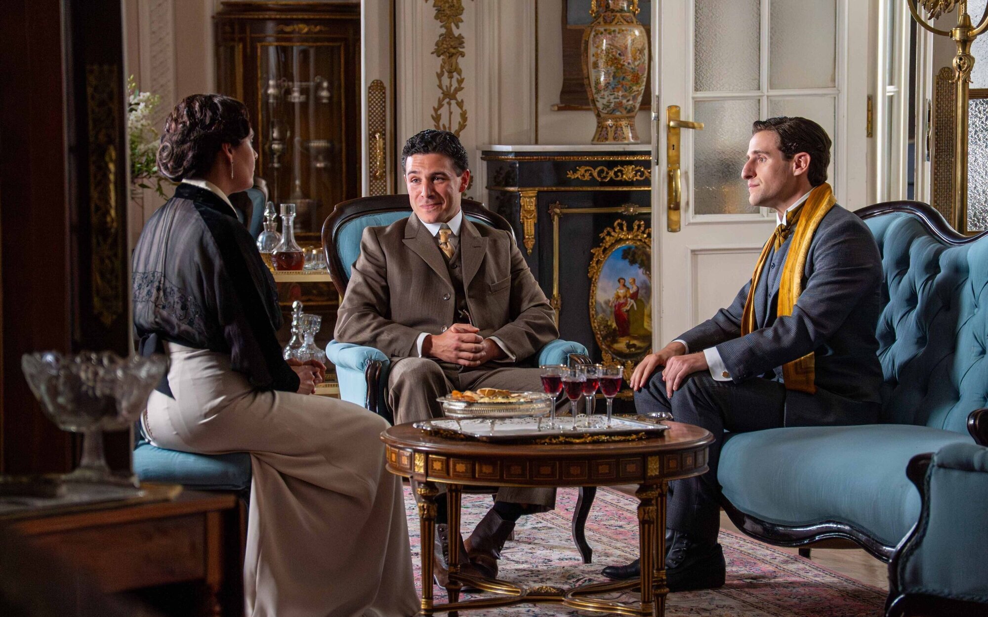 'La promesa' enfrentará a Martina y a Catalina y Ángela se verá obligada a disculparse