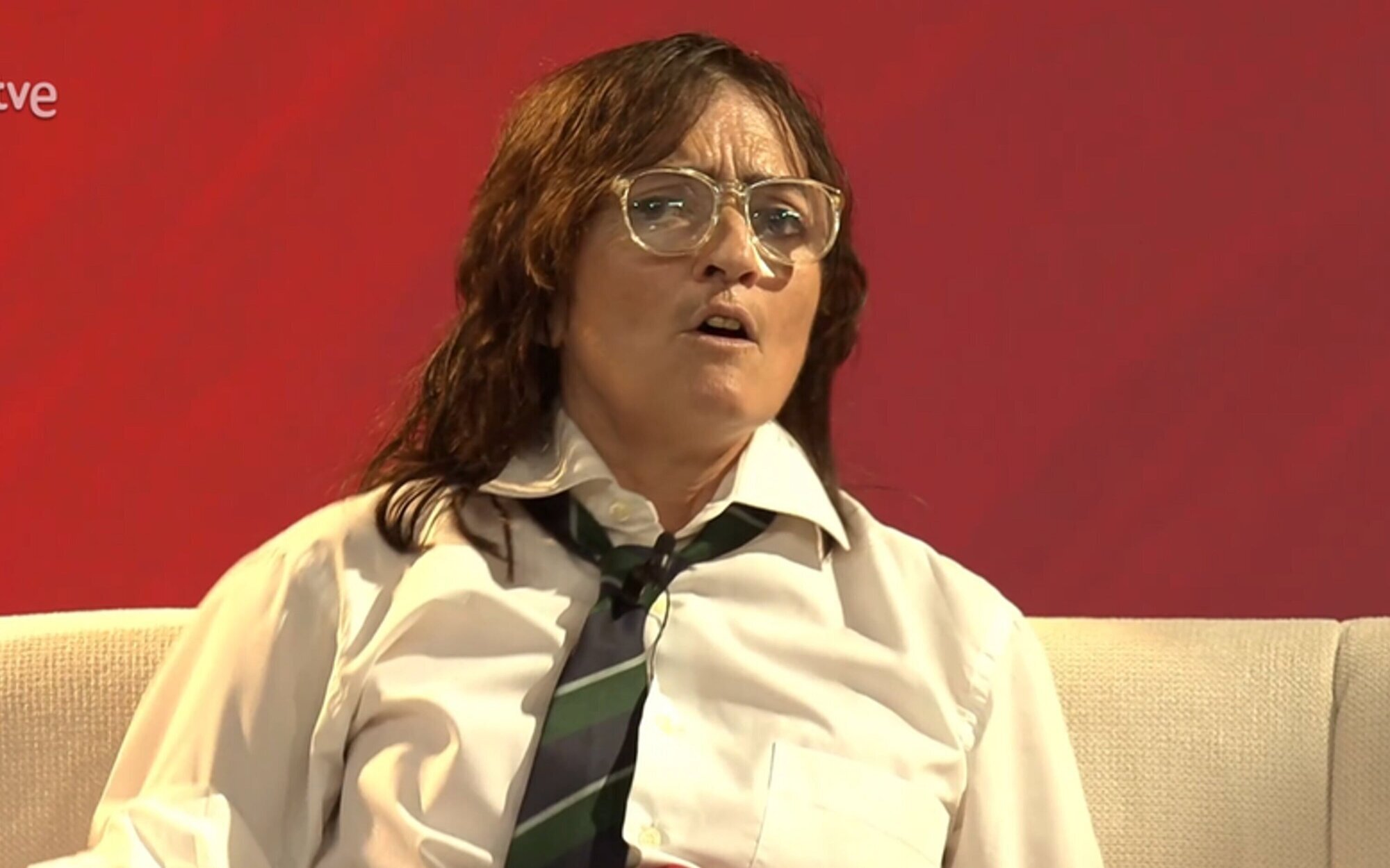 La Niña de Shrek reaparece en 'Futuro imperfecto' con un pasado en 'Las tentaciones' y su affaire con Broncano