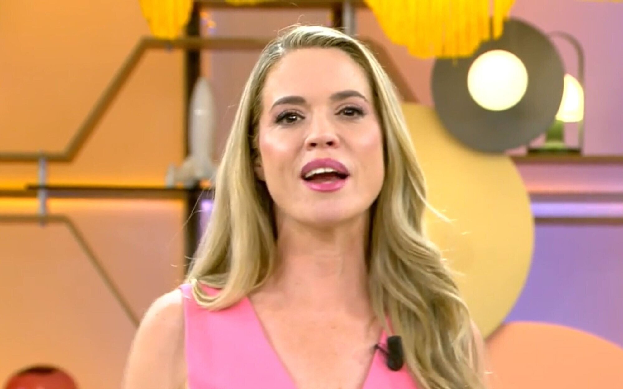 Cristina Lasvignes, feliz en su primer día en 'El diario del verano': "Voy a divertirme"