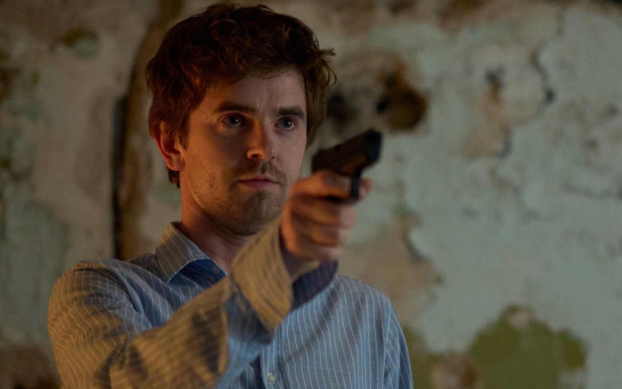 Telecinco fija el estreno de 'Asesina a sueldo', el regreso de Freddie Highmore tras 'The Good Doctor'