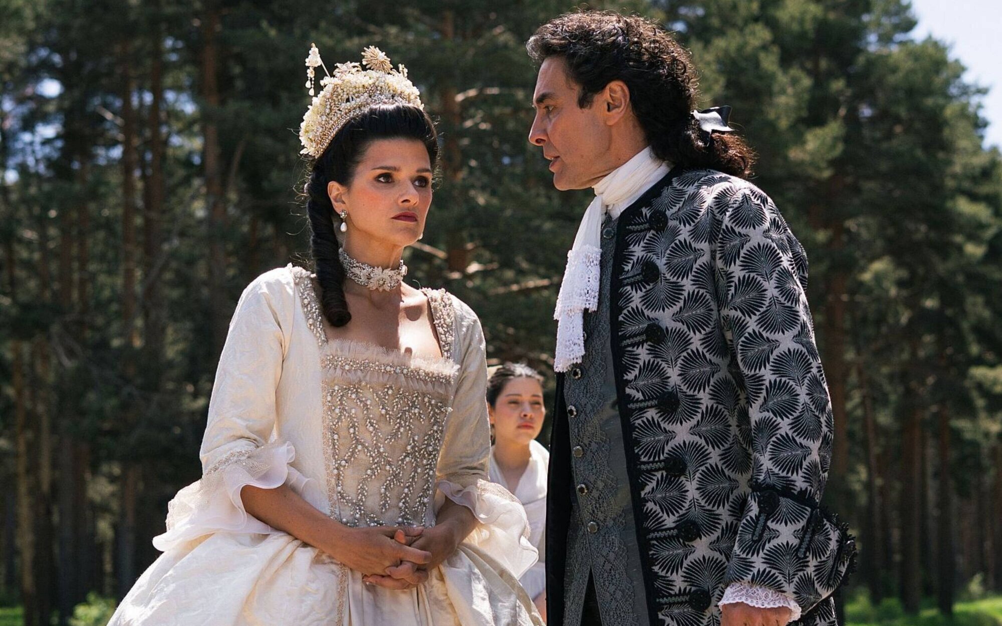 'Valle Salvaje' pondrá en peligro la boda de José Luis y Victoria e incitará la huida de Rafael y Adriana