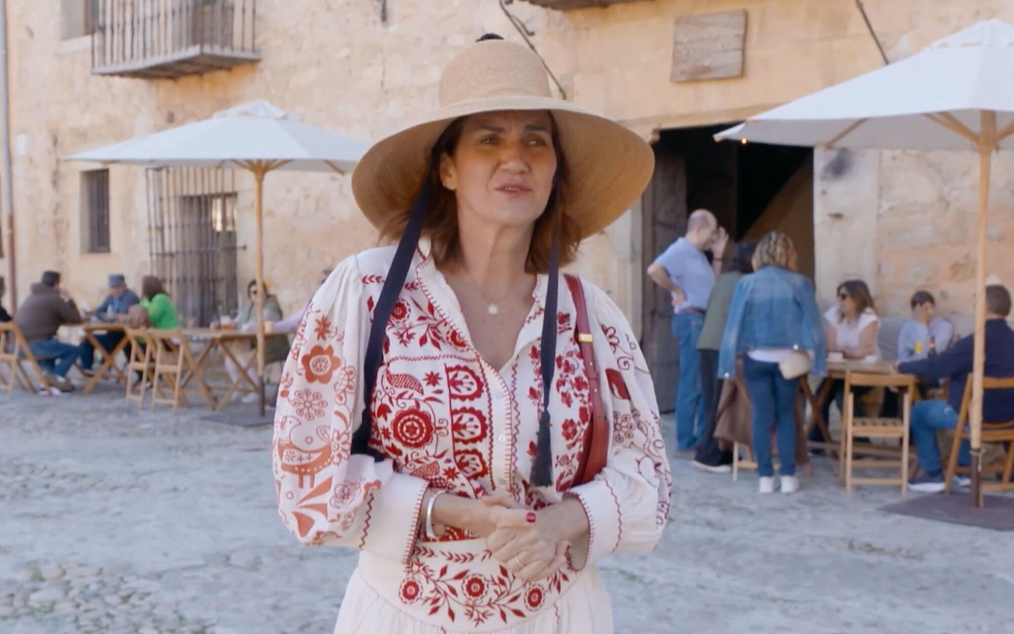 Samantha Vallejo-Nágera salta a Mediaset para promocionar su restaurante y hotel en Pedraza