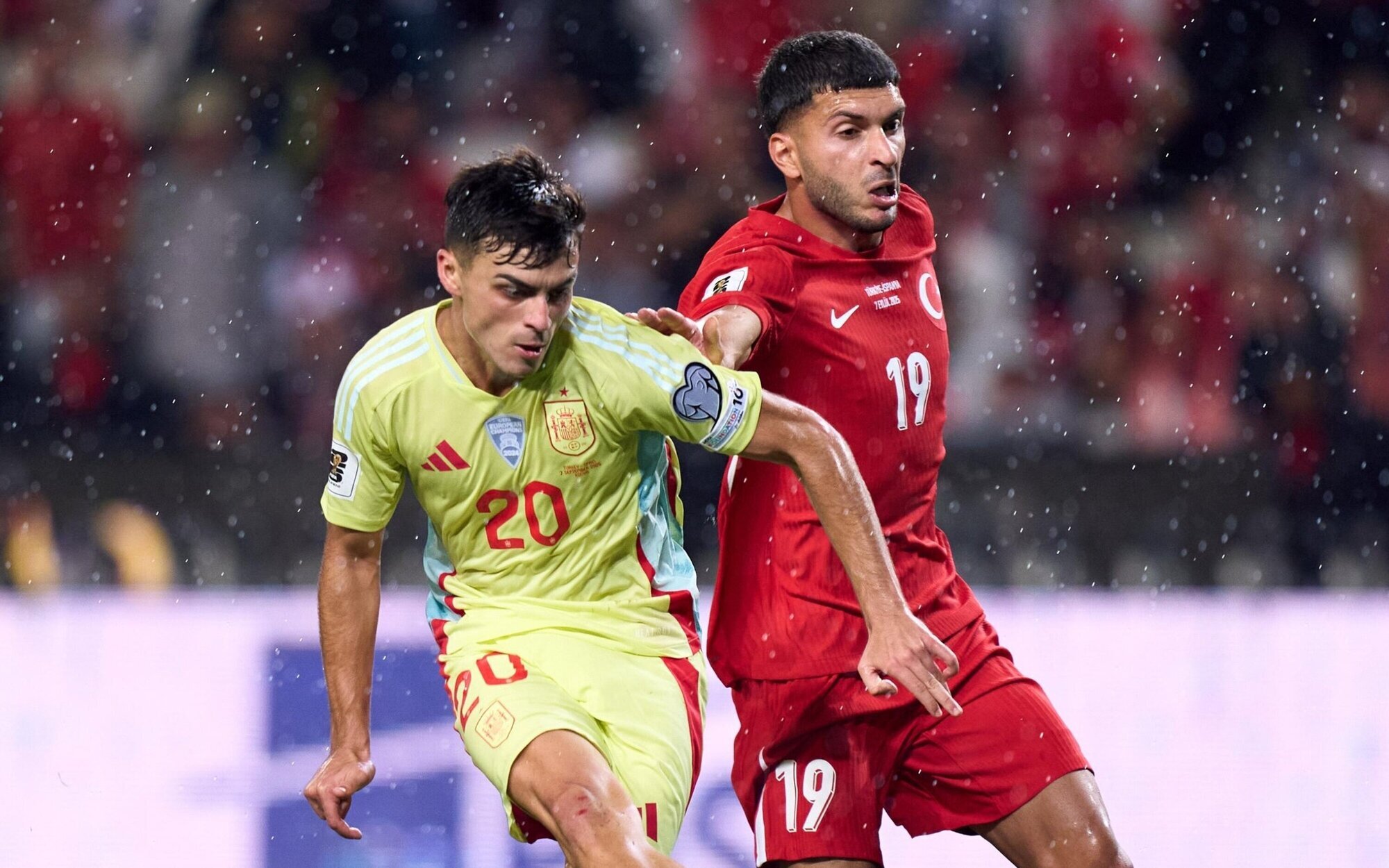 España golea a Turquía ante un 32% y eleva el cine de La 1 (12,1%) frente a 'Supervivientes All Stars' (13,6%)