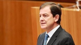 Mientras Mañueco comparece ante las Cortes, Castilla y León Televisión emite toros y anuncios de teletienda