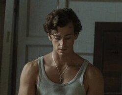 Muere un figurante de la nueva película de Los Javis tras caer por las escaleras