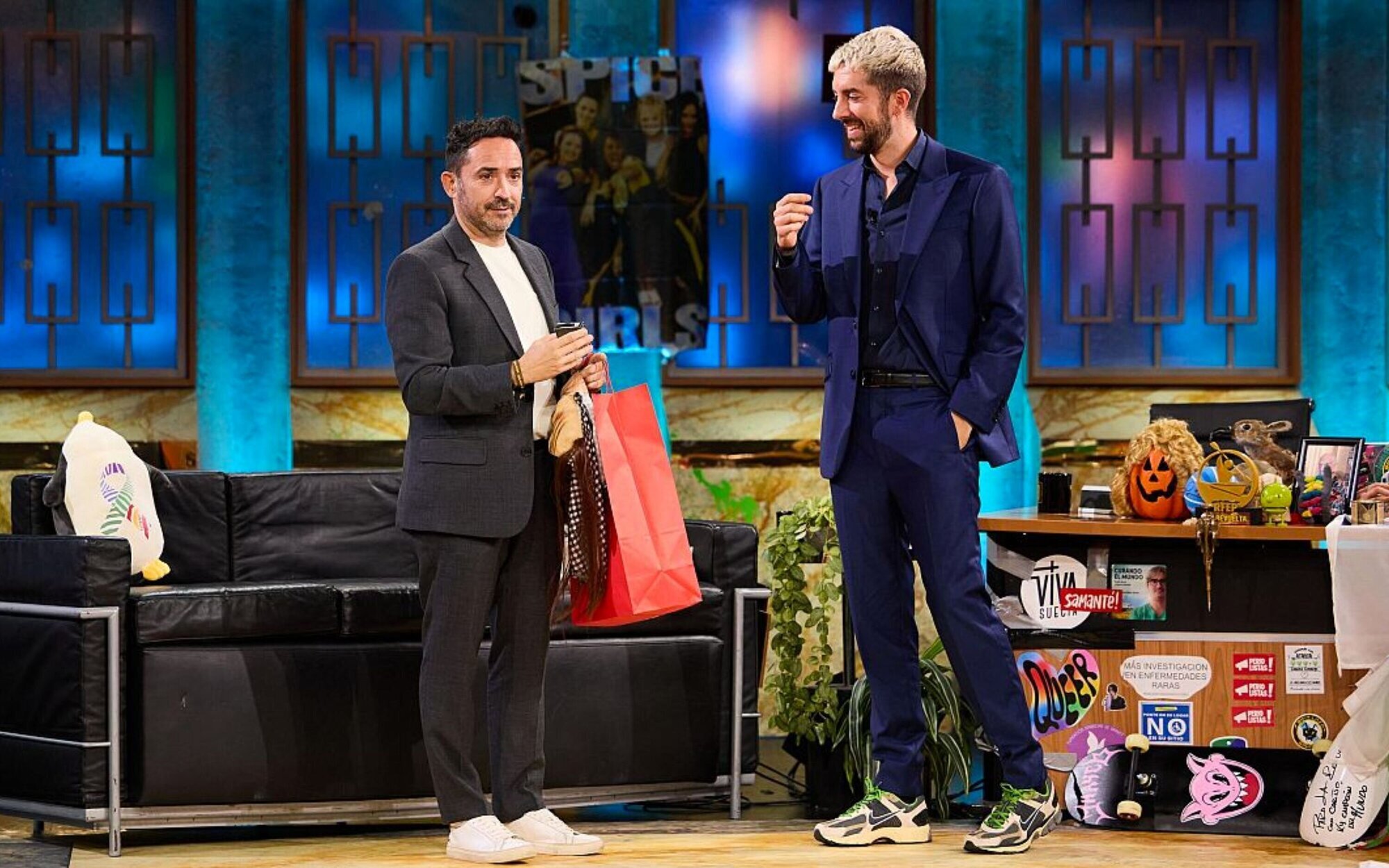 J.A. Bayona deja a cuadros a Broncano en 'La revuelta' con una inesperada broma: "Quedé flasheado"