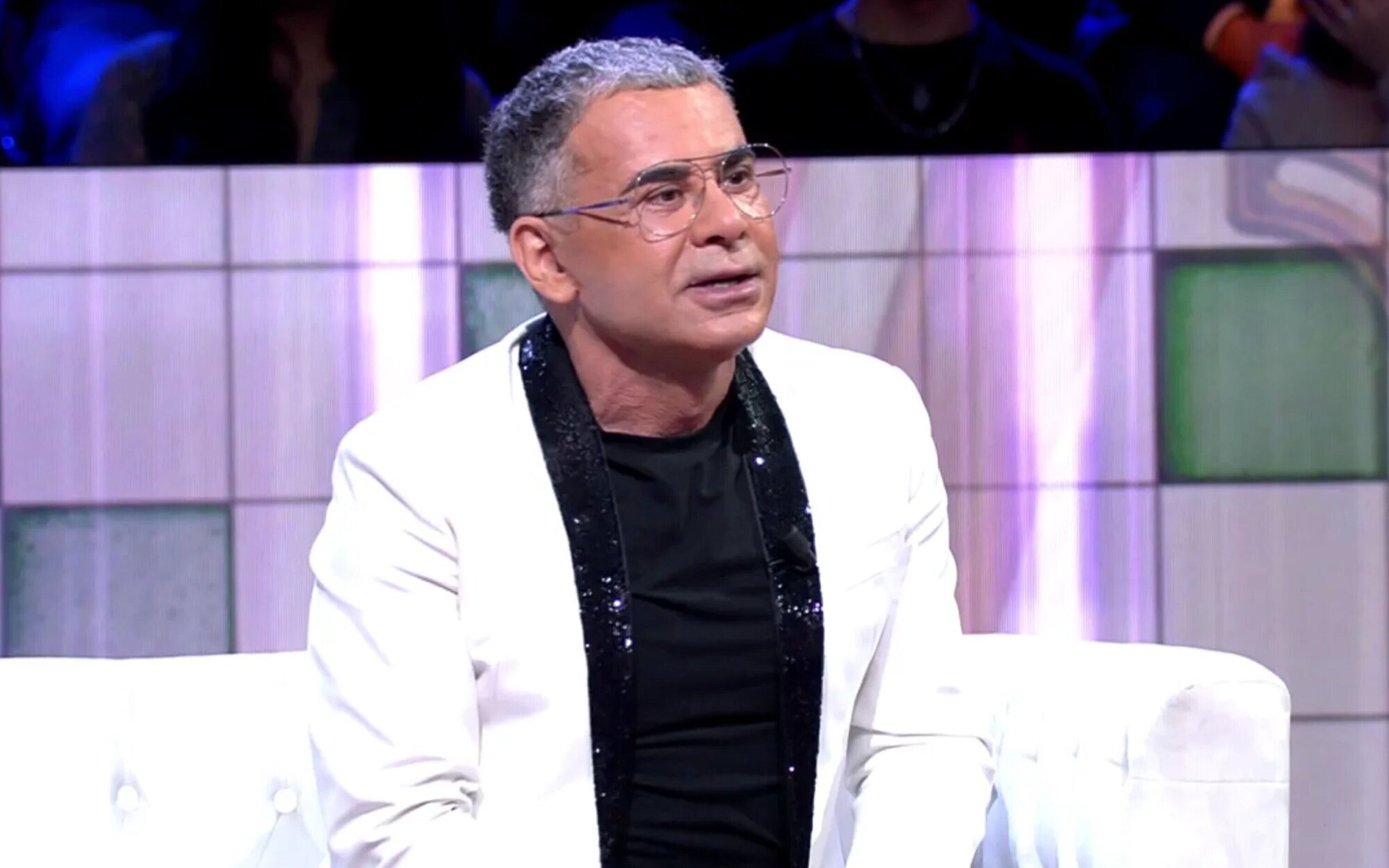 'De viernes' (11,7%) lidera frente al especial de 'La Voz' (10,2%) y 'Hanna' (9%) en una noche descafeinada