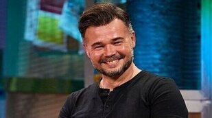 Gabriel Rufián explica su baile viral con Ester Expósito en una discoteca desde 'La revuelta'