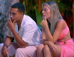 Claudia y Gilbert, a gritos en la hoguera de confrontación de 'Las tentaciones': "Eres mala de naturaleza"