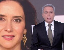 La condena de Vicente Vallés a Ayuso por su medalla a EEUU: "Un paso más hacia actitudes cercanas al trumpismo"