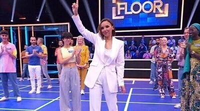 'En tierra lejana' (12,8%) lidera, 'The Floor' (10,8%) mejora con el cambio y 'Universo Calleja' (8,1%) baja