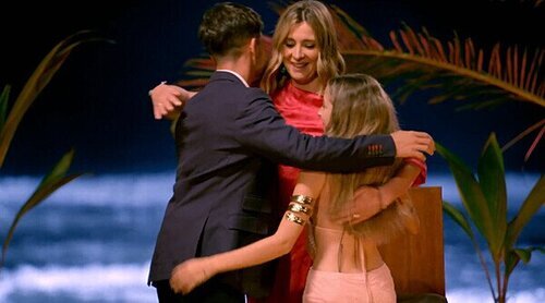 'La isla de las tentaciones': Álex y Ainhoa abandonan juntos y un avance muy caliente