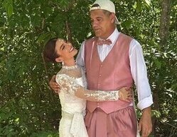 Frank Cuesta se casa con Paloma Ramón en una ceremonia budista rodeado de sus hijos y animales