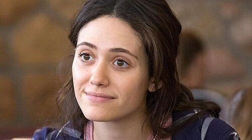 Emmy Rossum revela cómo sus desnudos en 'Shameless' complicaron sus reslaciones