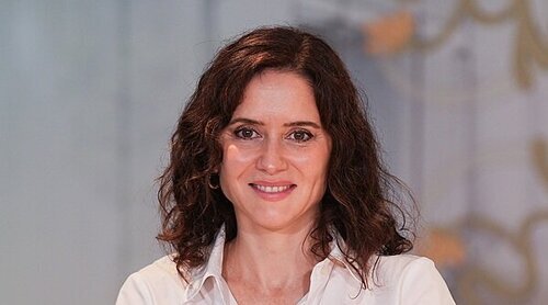 Isabel Díaz Ayuso visita 'Horizonte' para abordar con Iker Jiménez la acampada de Sol