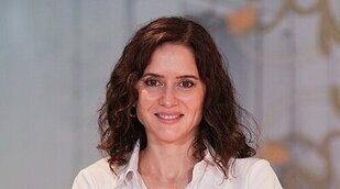 Isabel Díaz Ayuso visita 'Horizonte' para abordar con Iker Jiménez la acampada de Sol