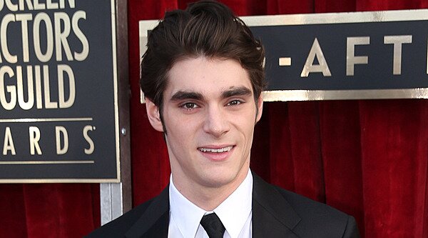 Muere RJ Mitte, Walter White Jr. en 'Breaking Bad', a los 34 años