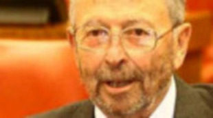 Alberto Oliart llamó a los transexuales "transgénicos"