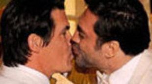 ABC censuró el beso entre Javier Bardem y Josh Brolin en los Óscar