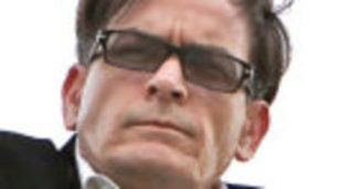 Charlie Sheen donará la recaudación de su espectáculo a las víctimas del terremoto de Japón