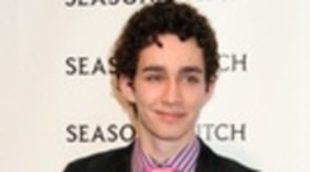 Robert Sheehan no estará en la tercera temporada de 'Misfits'