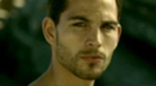 La Unión Europea usa un modelo desnudo para anunciar su tarjeta sanitaria