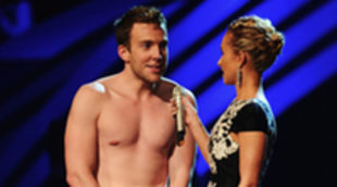 Un "espontáneo" se cuela desnudo en los Europe Music Awards de la MTV