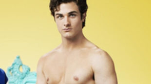 Beau Mirchoff, se siente "un trozo de carne" por salir semidesnudo en la foto promocional de 'Awkward'