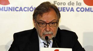 Juan Luis Cebrián recuerda que Prisa lleva al menos 8 años intentando deshacerse de Canal+