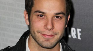 Skylar Astin se incorpora a 'Glee' como el cantante principal de un coro rival