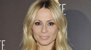 Marta Sánchez se pasa por una noche a Telecinco para sorprender a una admiradora en 'Hay una cosa que te quiero decir'