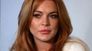 Lindsay Lohan se viste de novia para su cameo en '2 Broke Girls'