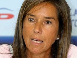 La Ministra Ana Mato propone adelantar los Telediarios para que el prime time finalice a las 23:00 horas