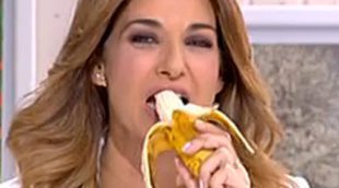 Mariló Montero se une a la defensa de Dani Alves y se come un plátano en directo: "Yo también soy mono"