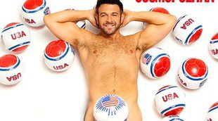 El presentador de 'Crónicas carnívoras', Adam Richman, posa desnudo tras perder más de 30 kilos