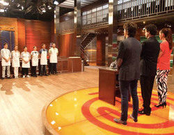 'MasterChef' (21,7%) y 'Con el culo al aire' (14,2%) suben y superan sin problemas al estreno de "Cisne negro" (11,4%)