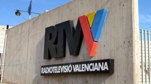 Los exdirectivos de Canal 9 acuden al juzgado ante gritos y abucheos