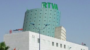 Canal Sur destina 50 millones de euros a pagar a sus empleados a pesar de ingresar solo 16