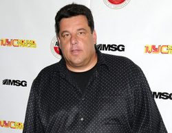 Steve Schirripa y Jonathan Sadowski, estrellas invitadas en la segunda temporada de 'Sirens'