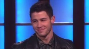 Nick Jonas se desnuda en el programa de Ellen Degeneres
