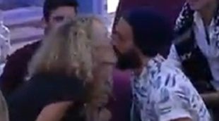 'Gran Hermano 15': Azahara besa a Juanma mientras juegan a la botella