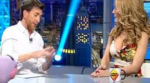 La prensa británica se ceba con Edurne por una crítica de Pablo Motos hacia Manchester en 'El Hormiguero'