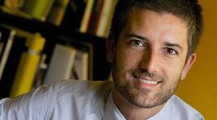 Toni Cruanyes (TV3) explica su "baja" del informativo: "Mi marido y yo hemos sido padres"