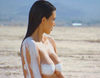 Kim Kardashian despide la temporada de su reality show desnuda en el desierto