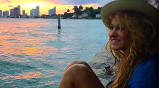 Paulina Rubio la lía en Twitter y cree que el hashtag "#Pau2015", referido a la selectividad, está dedicado a ella