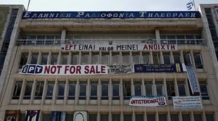 La televisión griega, ERT, vuelve a emitir con parte de la plantilla anterior del canal