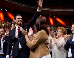 Beatriz Carvajal en primera fila durante la proclamación de Pedro Sánchez